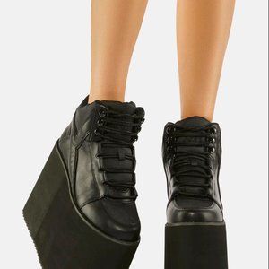 YRU Qozmo Sky Hi Platform Sneakers Black Size 8 NWOT